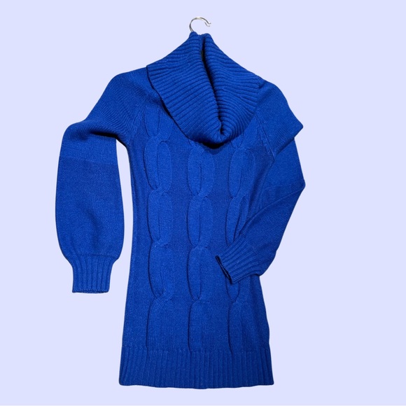 Blue pull-over - Picture 11 of 12